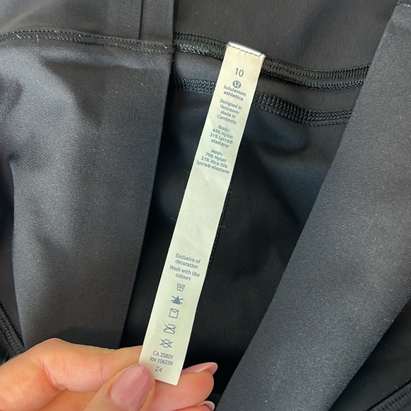 Lululemon Cropped Leggings - Picture 5 of 6